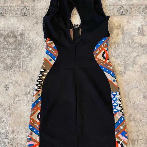 Emilio Pucci Body Con Dress - Picture 2 of 2